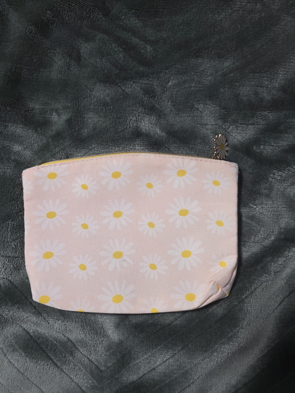 ipsy Pink Daisy Print Cosmetic Bag